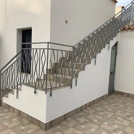 L'oasi Pineta Sul Mare * קוסטונאצ'י