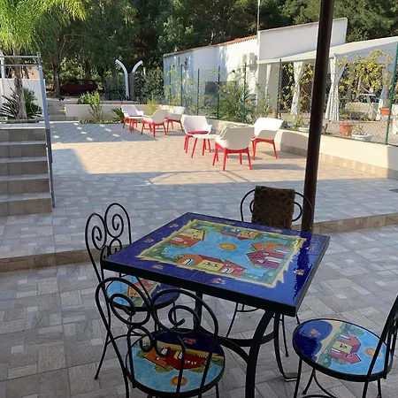 לינה וארוחת בוקר L'oasi Pineta Sul Mare *