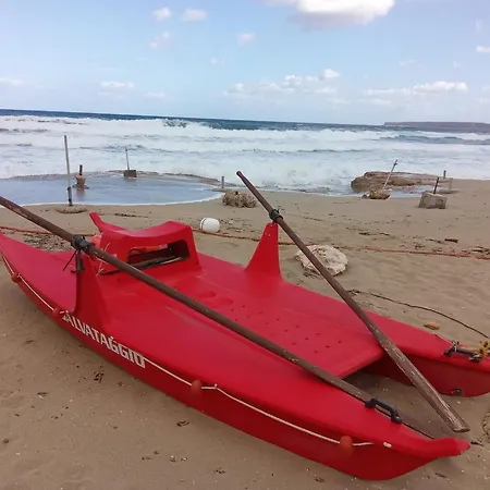 L'oasi Pineta Sul Mare קוסטונאצ'י