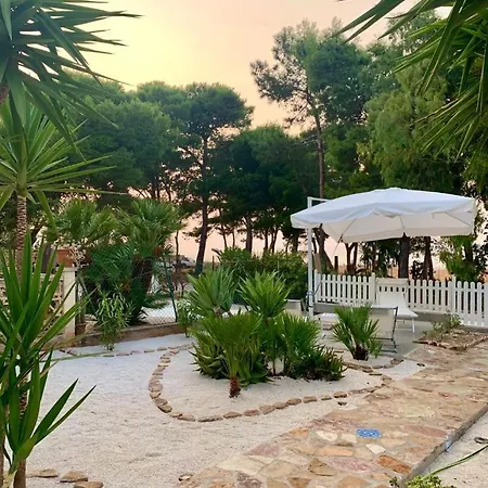 L'oasi Pineta Sul Mare Bed & Breakfast Custonaci