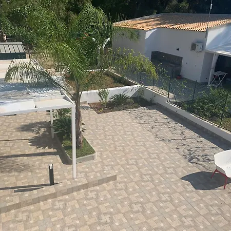 לינה וארוחת בוקר L'oasi Pineta Sul Mare *