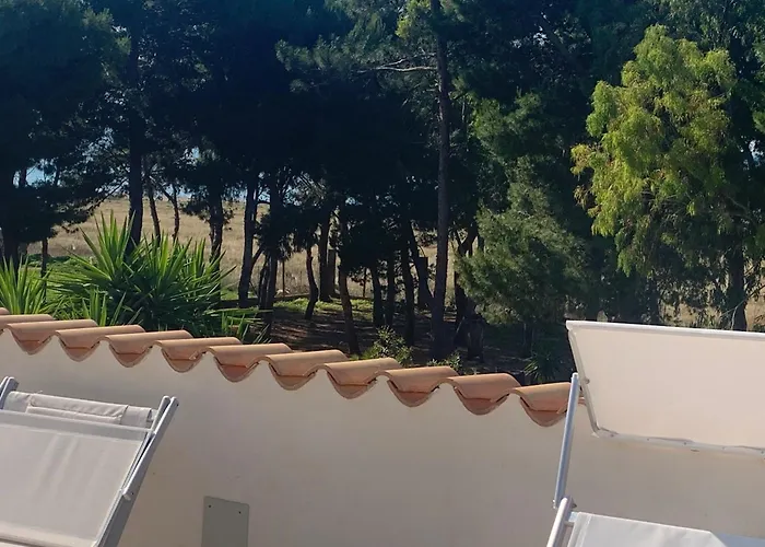L'oasi Pineta Sul Mare Bed & Breakfast 4*